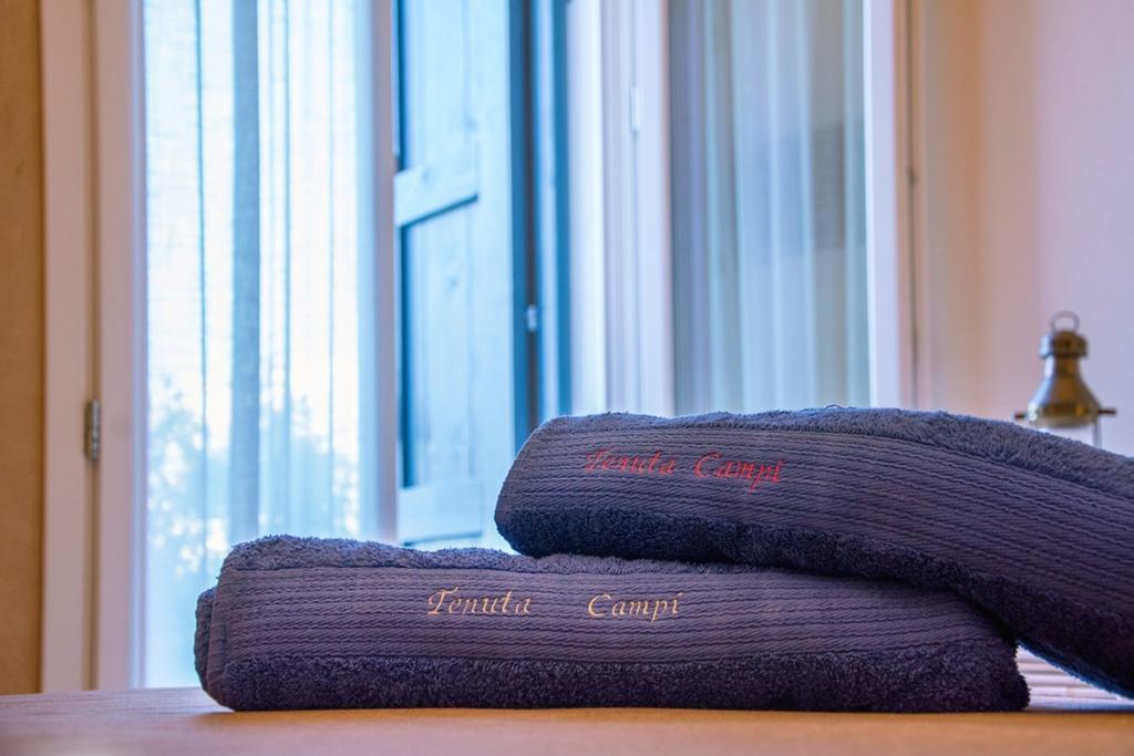 Relais Tenuta Campi Martano Cameră foto